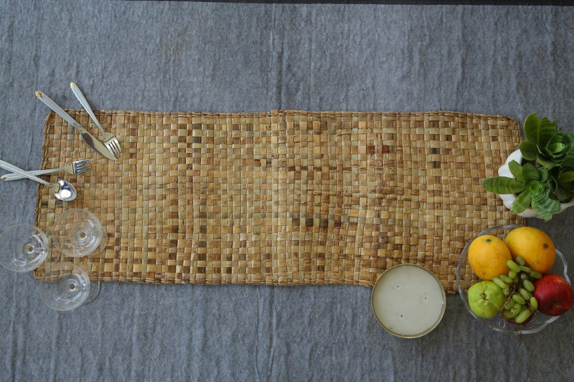 TABLE RUNNER